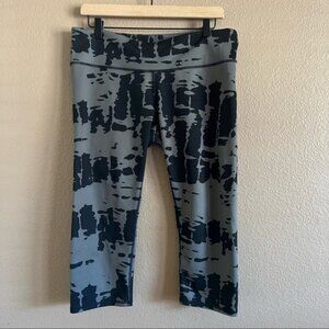 Alo Yoga Tie Dye Cropped Leggings Size Large